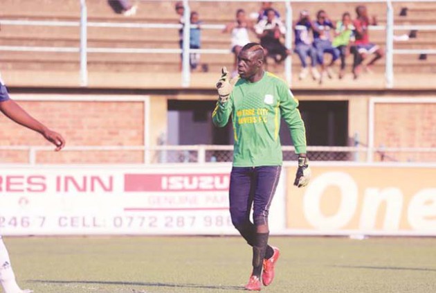 END OF THE ROAD? . . . Mutare City Rovers ‘keeper Victor Twaliki instructs his defence in their defeat at the hands of Dynamos yesterday which could plunge them into relegation should the ZIFA Assembly resolution stand. — Picture by Lee Maidza