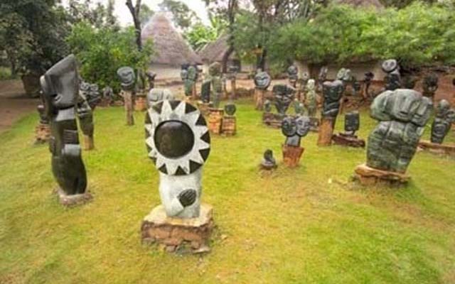 Sculptures at Tengenenge Village