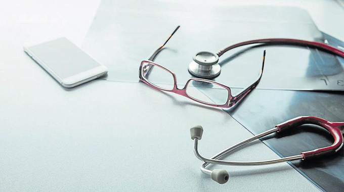 EDITORIAL COMMENT : Doctors must rethink service to profession, country