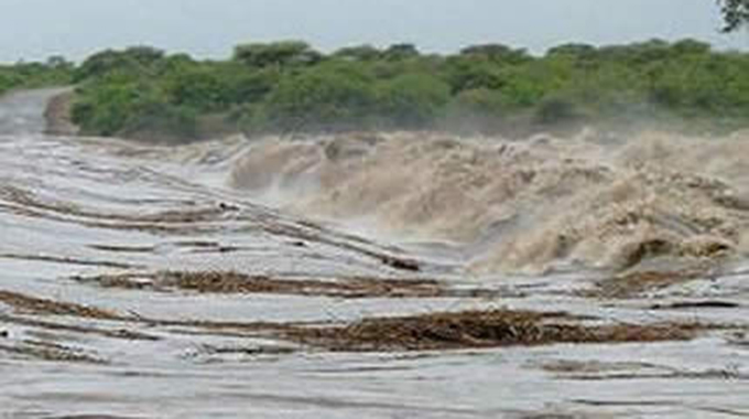 Mozambique expects more damages from floods