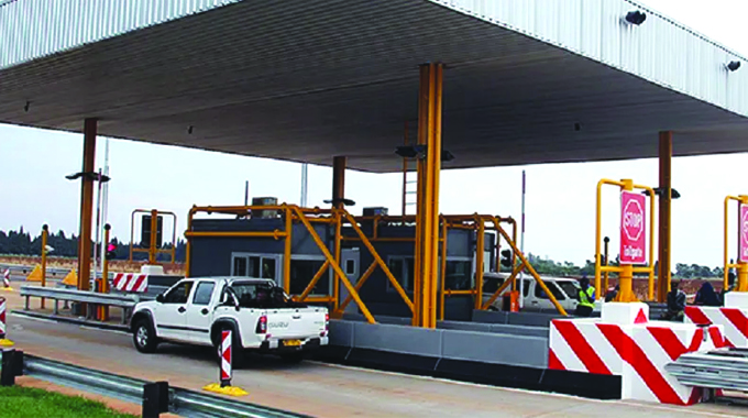 Illegal money-changers invade tollgates