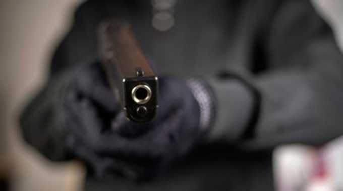 6 robbers arrested after shootout with police