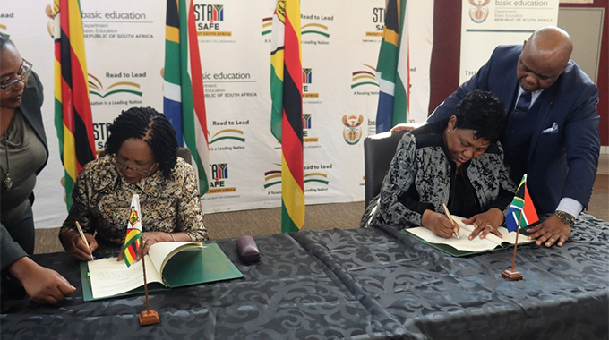 South Africa, Zimbabwe in agreement to collaborate on education matters
